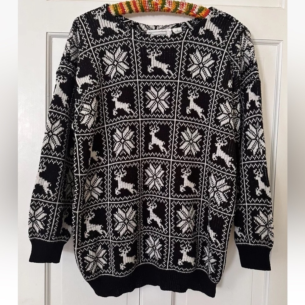 Vintage 80s 90s Reindeer Snowflake Fair Isle Christmas Winter Boatneck Sweater S